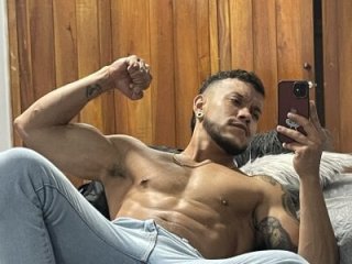 ARON_TAYLER01 live webcam thumbnail