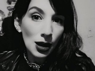 Ariadna_bondmaid live webcam thumbnail