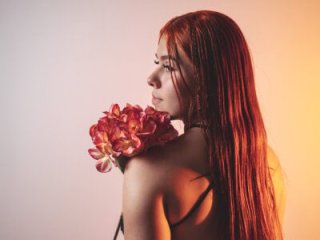 ArianaBaker live webcam thumbnail