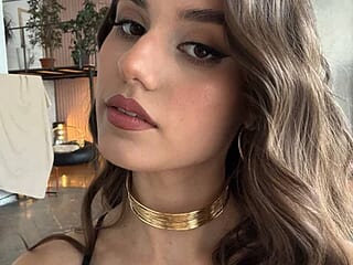 Arianaaallens_ live webcam thumbnail