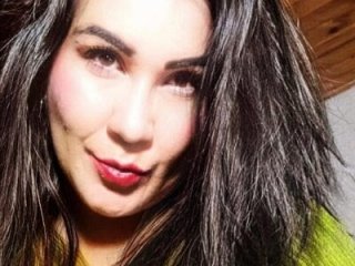 AriannaAdames live webcam thumbnail