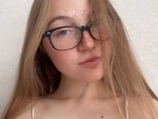 ArrinaWairr live webcam thumbnail