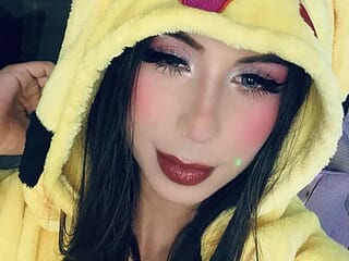 ariella_lov live webcam thumbnail
