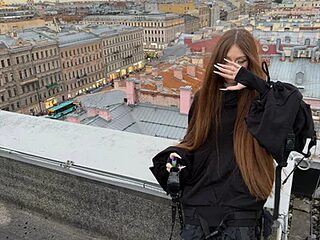 arina_waifu live webcam thumbnail