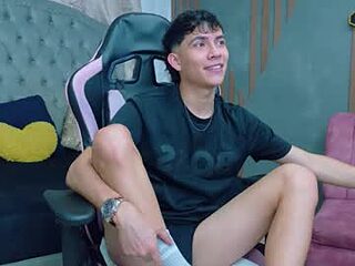 arontawers live webcam thumbnail