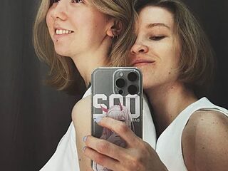 AsgardPrincesses live webcam thumbnail