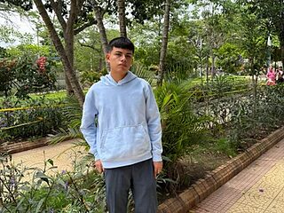 Asher_Young live webcam thumbnail