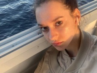 AshleyEady live webcam thumbnail