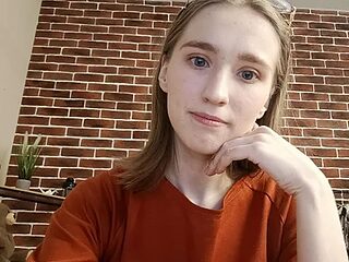 AshleyyJones live webcam thumbnail