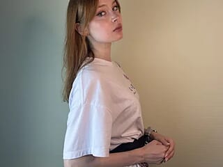 AshtonAlls live webcam thumbnail