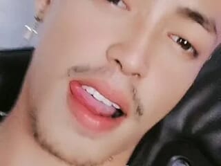 Asian_gregor live webcam thumbnail
