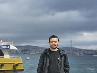 AslanGenc_34 live webcam thumbnail