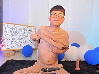 asher_you live webcam thumbnail