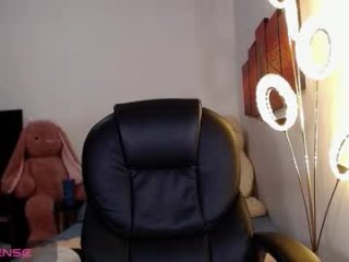 ashley_amoret94 live webcam thumbnail
