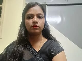 ashwini805057 live webcam thumbnail