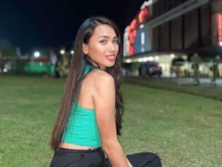 asian_lucii live webcam thumbnail