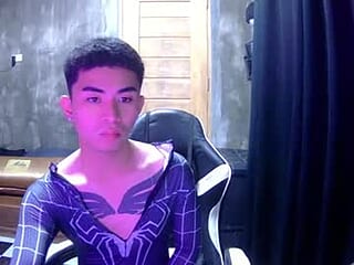 asiancummer115697 live webcam thumbnail