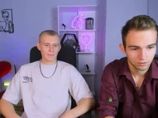 astren_villo live webcam thumbnail