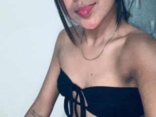 Attractive_girls live webcam thumbnail