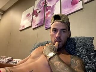 atraniporn live webcam thumbnail