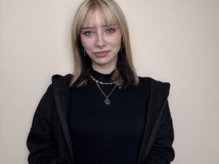 AuraMcvea live webcam thumbnail