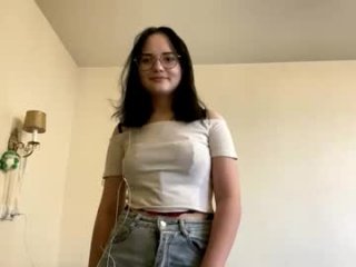 auravanniello live webcam thumbnail