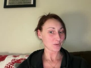 auroragoddessoferos live webcam thumbnail