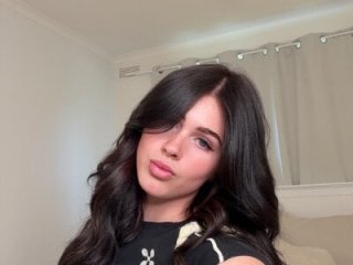 aus_queen live webcam thumbnail