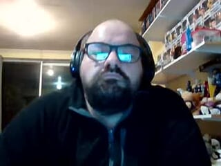 aussie_big_fella live webcam thumbnail