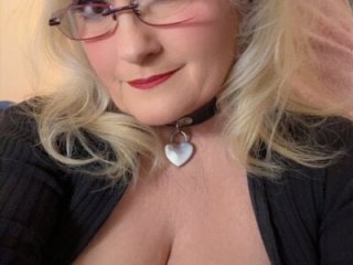 Ava-888 live webcam thumbnail