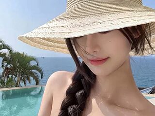 Ava686868 live webcam thumbnail