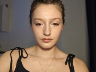 AvelinaSchepp live webcam thumbnail