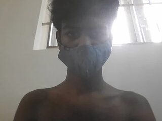 AverageUncut live webcam thumbnail