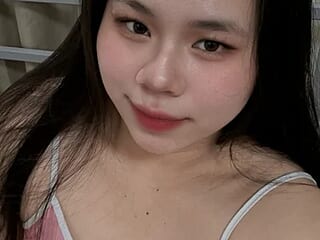 aviluvs live webcam thumbnail