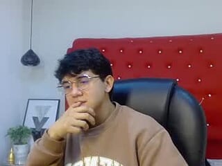 axel_rose20 live webcam thumbnail