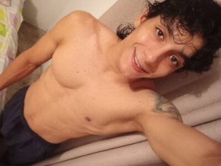 axel_rousse2 live webcam thumbnail