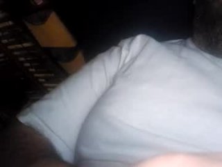 axelfoley12 live webcam thumbnail