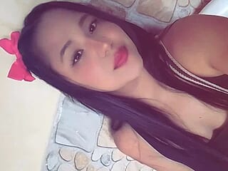 Baaby_lauraa live webcam thumbnail