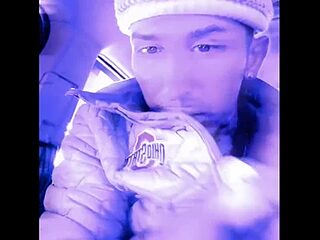 Baby_Smurk live webcam thumbnail