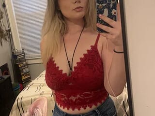 Babydragonn live webcam thumbnail