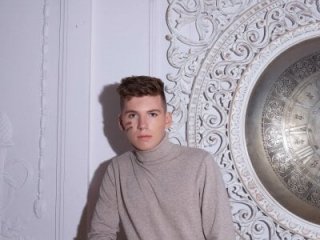 Bananas_dick live webcam thumbnail