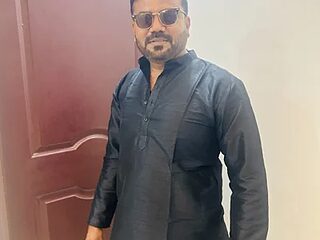 Bangalore_Hotboy live webcam thumbnail