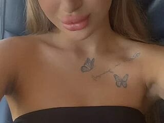 Barbi_Size live webcam thumbnail