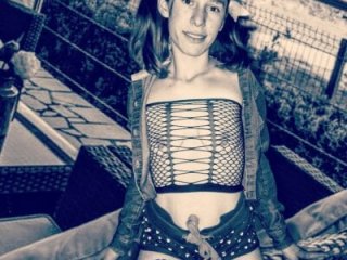 babylexx_18 live webcam thumbnail