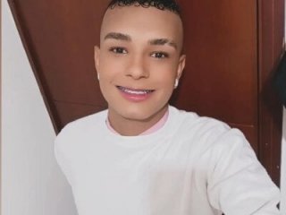 babywolfvg live webcam thumbnail