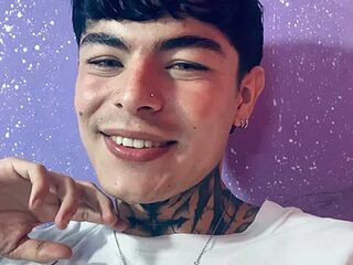 badboy-fox live webcam thumbnail