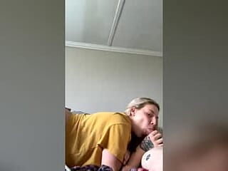 baddiebrooke26 live webcam thumbnail