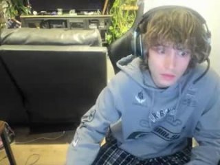 bashful4200 live webcam thumbnail