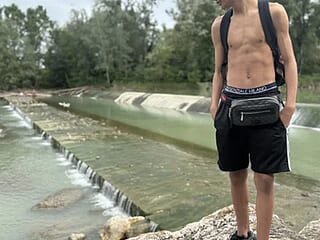 batti_tay live webcam thumbnail