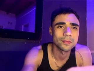 bauti220242 live webcam thumbnail